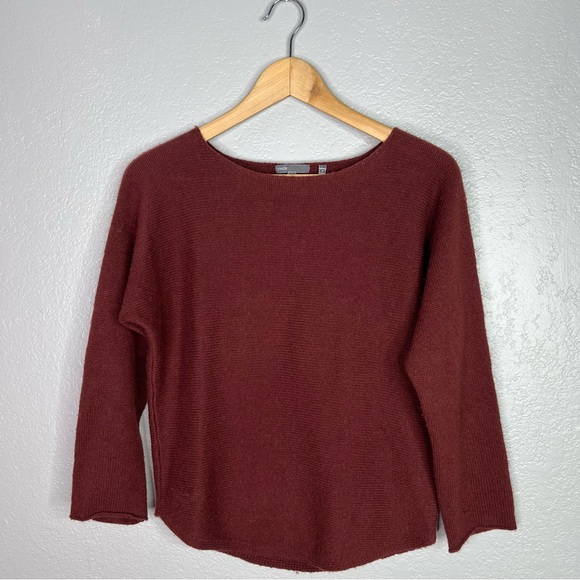 Vince Burgundy Long Sleeve Boat Neck Knit Sweater sz xs wool cashmere - Picture 1 of 6